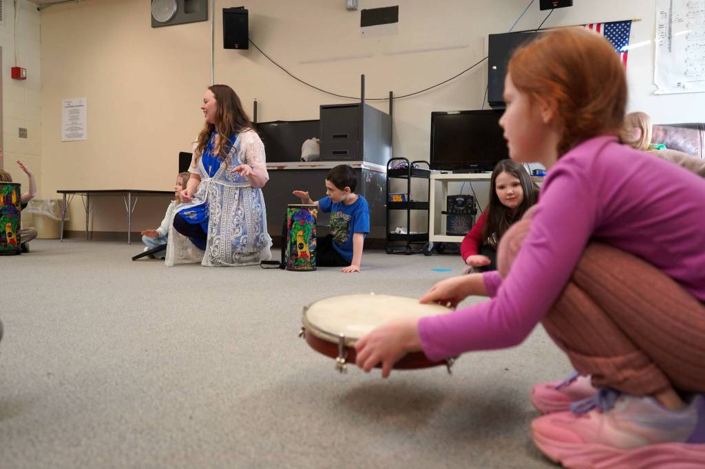 Delana Green teaches music to second graders at Tustumena Elementary School in Kasilof, Alaska, on Friday, March 21, 2025. (Jake Dye/Peninsula Clarion)