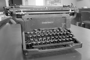 A vintage Underwood typewriter sits on a table on Tuesday, Feb. 22, 2022, at the Homer News in Homer, Alaska. (Photo by Michael Armstrong/Homer News)